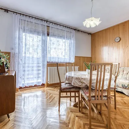 Maklen-2 By Interhome Brod Moravice