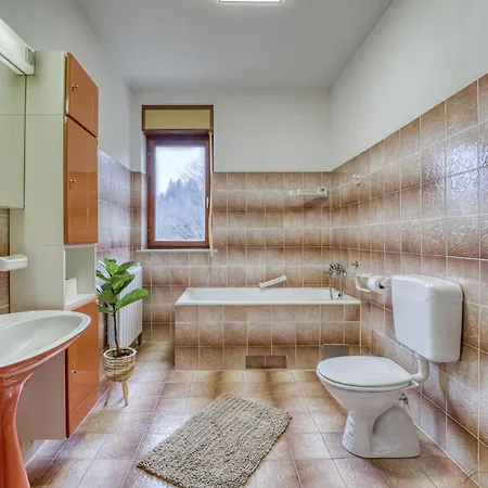 Maklen-2 By Interhome