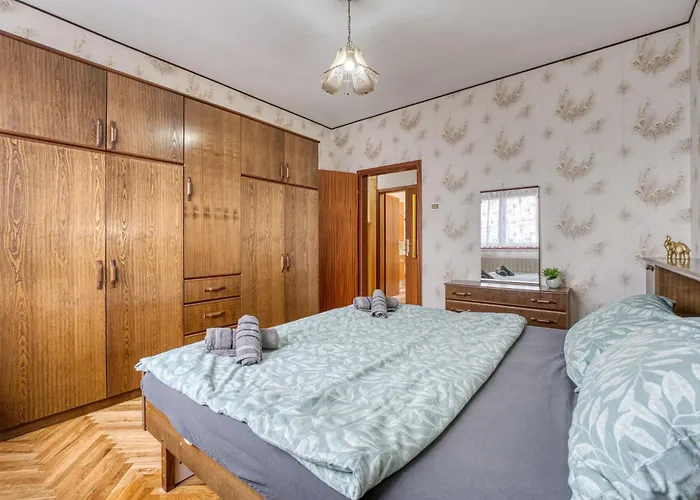 Maklen-2 By Interhome *