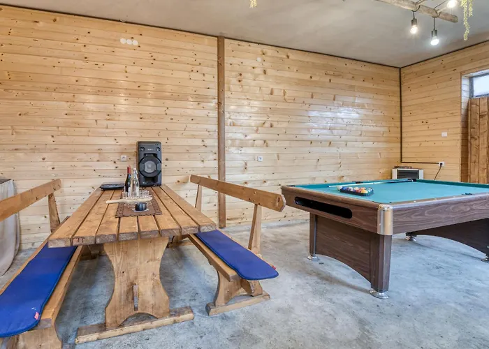 Maklen-2 By Interhome * Brod Moravice